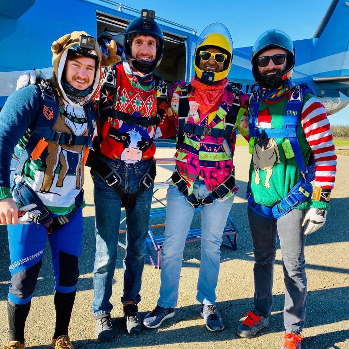 a group of skydivers