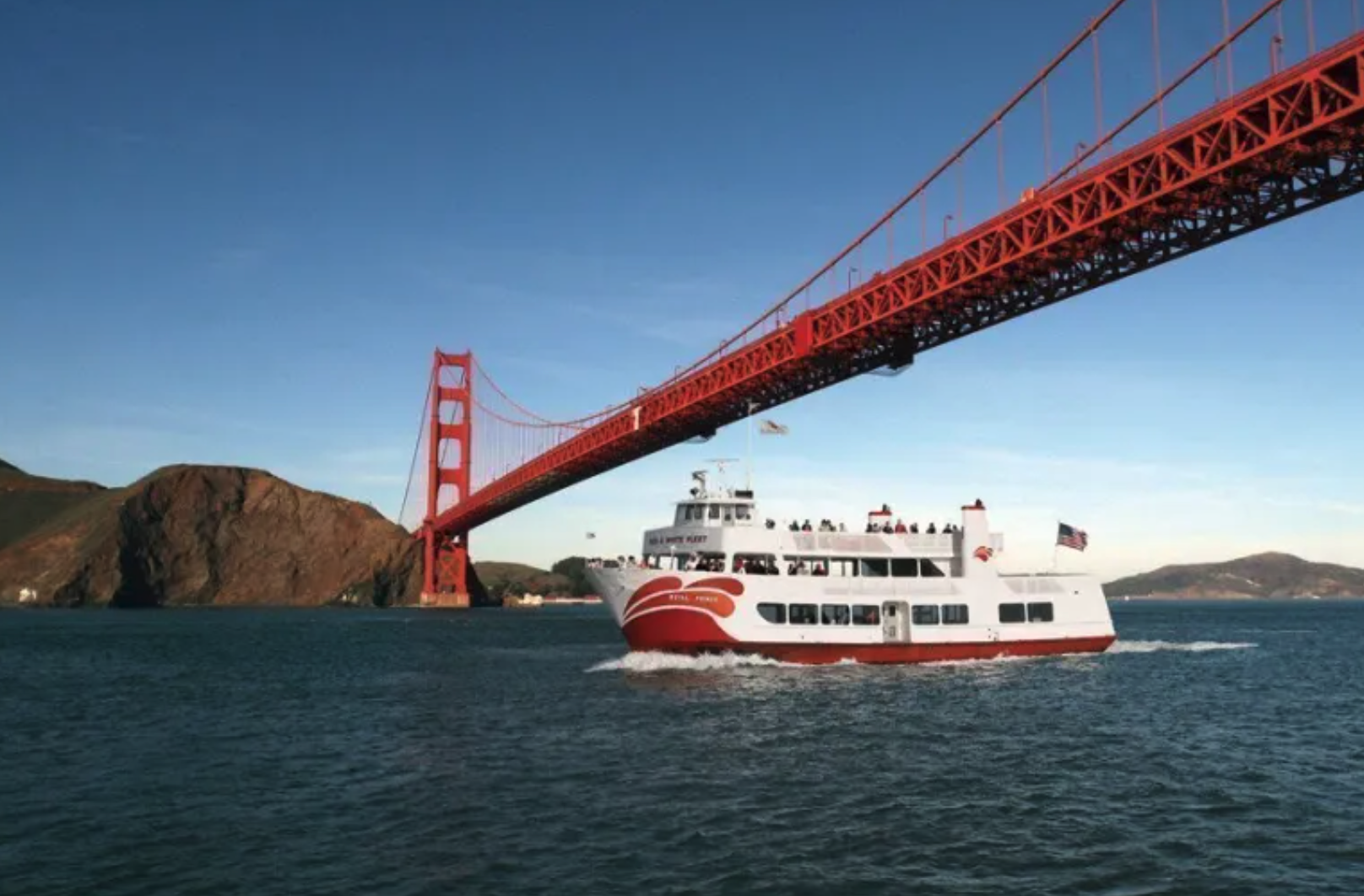 tour boat in san francisco bay