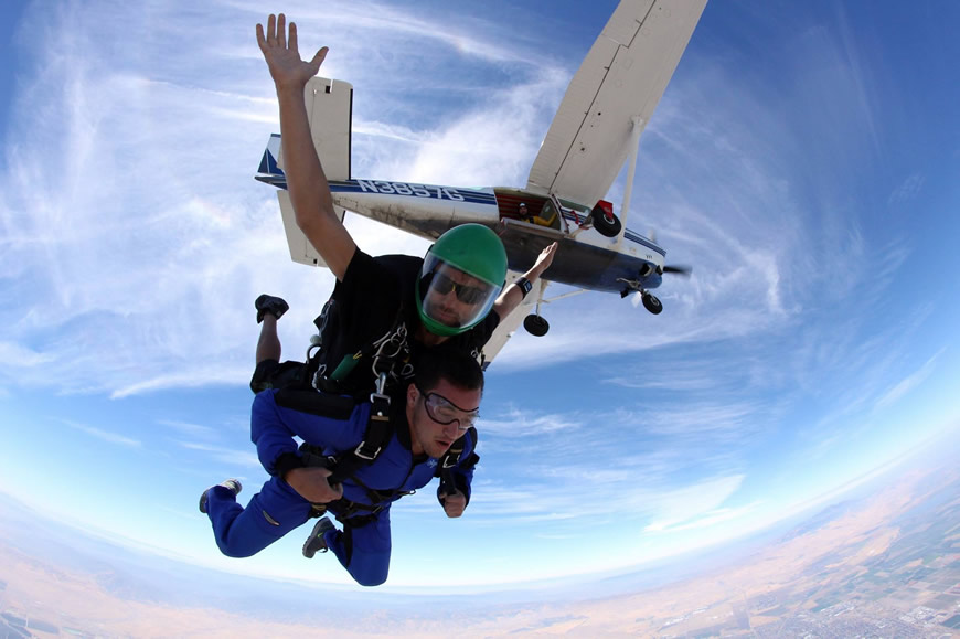 tandem skydiving in california