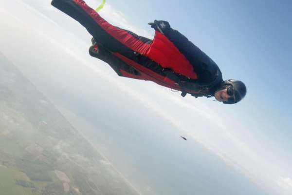 wingsuit skydiving